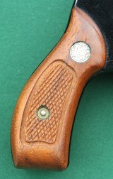 Smith & Wesson Model 38 Bodyguard Airweight, .38 Special, 5-Shot Revolver - 3 of 12