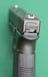 Glock 19, Gen 3, 9mm, Semi-Automatic Pistol - 9 of 15