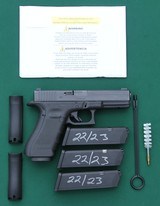 Glock Model 22, Gen 4, .40 Cal Semi-Automatic Pistol, PG2250702 - 2 of 14