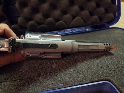 Smith and Wesson 500 - Image 5 of 6