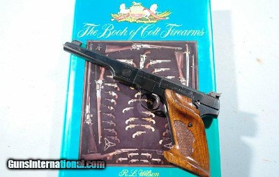 PRE WAR COLT MATCH TARGET .22 WOODSMAN PISTOL WITH ROPER GRIPS CA. 1939.