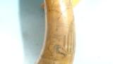 CONNECTICUT RIVER VALLEY INSCRIBED IDENTIFIED SCRIMSHAW CARVED POWDER HORN DATED 1820. - 3 of 10