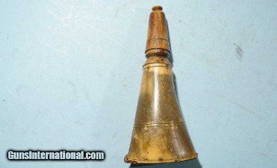 SOUTHERN SCREW TOP BOTTLE POWDER HORN CIRCA 1810-20.