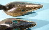 SUPERB PAIR OF WARD BROTHERS, CRISFIELD, MARYLAND PINTAIL DUCK DECOYS CA. 1930. - 7 of 9