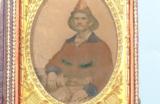 EARLY HAND COLORED AMERICAN 1/4th PLATE DAGUERREOTYPE OF A FIRE KING CIRCA 1845-55. - 2 of 5
