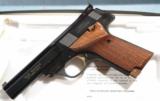 HIGH STANDARD VICTOR MILITARY .22LR SEMI-AUTO PISTOL NEW UNFIRED IN ORIG. BOX. - 3 of 5
