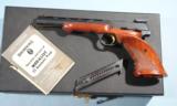 1963 MINT ORIGINAL CONDITION BROWNING MEDALIST .22LR TARGET PISTOL WITH VENT RIB PISTOL IN ORIG. CASE.- 2 of 6