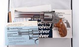 NEW IN BOX SMITH & WESSON 629 OR 629-3 6 1/2" PRE-LOCK .44 MAGNUM OR .44MAG STAINLESS ROUND BUTT REVOLVER, CIRCA 1992. - 1 of 5
