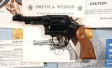 BOXED SMITH & WESSON MILITARY & POLICE MODEL 10-7 OR MODEL 10 .38 SPECIAL 4" PINNED BARREL BLUE D.A. REVOLVER, CIRCA 1979. - 2 of 5