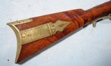 FINE NEW ENGLAND WORCESTER-SHREWSBURY SCHOOL FLINTLOCK LONG RIFLE CA. 1810-20. - 2 of 12