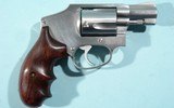 1993 SMITH & WESSON PRE-LOCK MODEL 640 HAMMERLESS DAO .38 SPECIAL SNUBNOSE CENTENNIAL REVOLVER. - 2 of 6