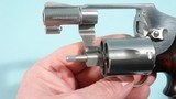 1993 SMITH & WESSON PRE-LOCK MODEL 640 HAMMERLESS DAO .38 SPECIAL SNUBNOSE CENTENNIAL REVOLVER. - 5 of 6