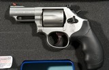 SMITH & WESSON MODEL 66-8 OR 66 8 COMBAT MAGNUM .357 MAG 2 ¾” REVOLVER IN BOX. - 2 of 6