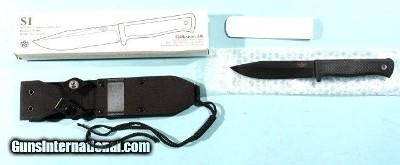 FALLKNIVEN AB SWEDISH MADE MODEL S1 5 1/4” FIGHTING KNIFE W/CORDURA SHEATH NEW IN BOX.