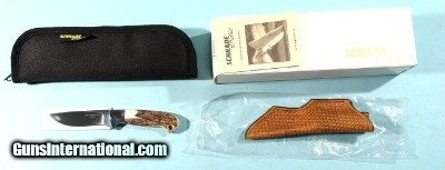SCARCE SCHRADE D’HOLDER MILLENNIUM 3 3/4” SAMBAR STAG SKINNING KNIFE W/LEATHER SHEATH AND CARRYING CASE IN ORIG. BOX CA. 2000.