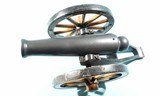 19TH CENTURY AMERICAN CAST IRON MODEL FIELD GUN AND CARRIAGE. - 1 of 4