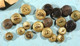 ORIGINAL BANNERMAN’S PACKET OF 20 ASSORTED U.S. ARMY INDIAN WARS / SPAN-AM WAR / WW1 BRASS EAGLE BUTTONS. - 4 of 4