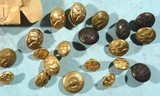 ORIGINAL BANNERMAN’S PACKET OF 20 ASSORTED U.S. ARMY INDIAN WARS / SPAN-AM WAR / WW1 BRASS EAGLE BUTTONS. - 3 of 4