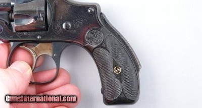SMITH & WESSON SAFETY HAMMERLESS SECOND MODEL 32 S&W CAL. 3” BLUE REVOLVER CIRCA 1905 - Image 4 of 5