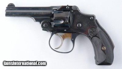 SMITH & WESSON SAFETY HAMMERLESS SECOND MODEL 32 S&W CAL. 3” BLUE REVOLVER CIRCA 1905 - Image 2 of 5