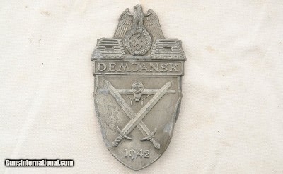 WW2 GERMAN WEHRMACHT DEMJANSK 1942 CAMPAIGN ARM SHIELD.