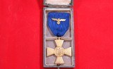 WW2 WWII GERMAN ARMED FORCES 25 YEAR GOLD SERVICE AWARD 1ST CLASS MEDAL W/RIBBON & CLASP IN ORIG. PRESENTATION BOX.