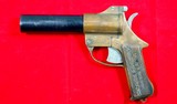 32296-WW2 WWII  INTERNATIONAL FLARE SIGNAL CO. 37MM FLARE PISTOL DATED 1943.