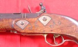 32696- HACKER MARTIN SIGNED FLINTLOCK VIRGINIA SILVER MOUNTED KENTUCKY STYLE PISTOL. - 4 of 10
