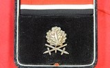 32650 WWII WW2 GERMAN OAK LEAF W/ SWORDS, CLIP AND RIBBON IN ORIG. BOX. - 2 of 4