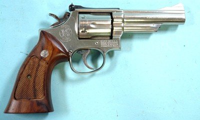 SMITH & WESSON MODEL 19 OR 19 4 OR 19-4 .357 MAG. 4” NICKEL COMBAT MAGNUM REVOLVER, CIRCA 1978-79.