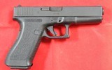 GLOCK MODEL 17 G17 9MM 2ND GEN PISTOL. - 1 of 2