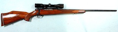 WEATHERBY MARK V BOLT ACTION 7MM WBY. MAGNUM CAL. RIFLE CA. 1980’S W/ZEISS DIAVARI-C 3X9 SCOPE.