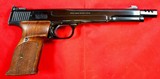 SMITH AND WESSON S&W MOD. 41 MODEL 41 TARGET PISTOL IN .22 LR WITH 7” BARREL ORIGINAL MUZZLE BREAK AND 3 EXTRA MAGS. - 3 of 6