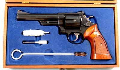 1978 SMITH & WESSON S&W MOD. 57 6” BLUE REVOLVER REV .41 MAG IN ORIGINAL CASE.
