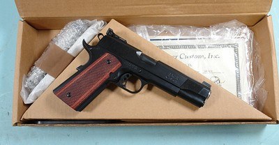 LES BAER CUSTOM 1911 .45 ACP PISTOL WITH ORIGINAL BOX AND MATERIALS.