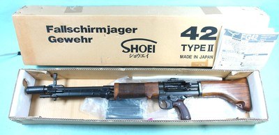NEW IN BOX WWII WW2 SHOEI TYPE 2 FG42 OR FG-42  REPLICA NON FIRING TOY RIFLE.