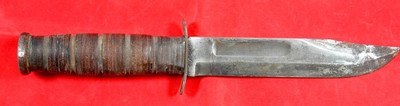 ORIGINAL USMC KABAR KA-BAR FIGHTING KNIFE FROM KOREAN WAR ERA CIRCA 1950'S.