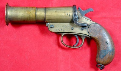 BRITISH WW1 WWI WEBLEY & SCOTT VERY BRASS FLARE OR SIGNAL PISTOL.