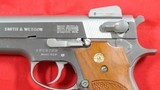 1983 SMITH & WESSON MODEL 639 STAINLESS SEMI-AUTO 9MM LUGER CAL. PISTOL ALL ORIGINAL - 4 of 6