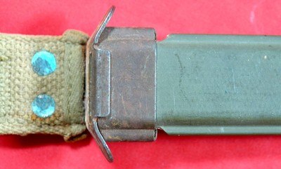 VIETNAM WAR U.S. M7 BAYONET FOR THE M16 RIFLE W/USM8 SCABBARD. - Image 3 of 3
