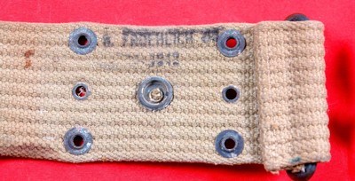 WW1 WWI WWII WW2 2 U.S. MODEL 1916 OFFICER’S HOLSTER FOR 1911 OR 1911-A1 , WEB BELT, MAG POUCH, 2 ORIG. WW2 MAGS & WEB MED POUCH. - Image 6 of 6