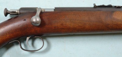 PRE-WAR WINCHESTER MODEL 67 SINGLE SHOT BOLT ACTION .22 S,L,LR RIFLE. - Image 4 of 7
