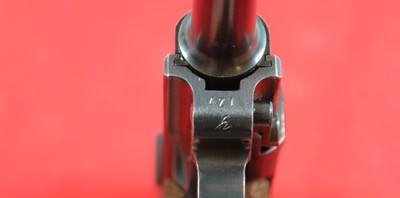 WW2 WWII GERMAN MAUSER BYF/42 BYF 42 DATE P-08 LUGER PISTOL. - Image 8 of 10