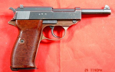WW2 WWII GERMAN NAZI WALTHER P-38 AC/44 DATE P38 PISTOL. - Image 2 of 6