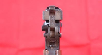 EXCEPTIONAL ALL ORIGINAL MATCHING IMPERIAL GERMAN WW1 MAUSER BROOMHANDLE C-96 C96 RED-9 9MM SEMI-AUTO PISTOL W/ MATCHING WOOD HOLSTER/STOCK AND LEATHE - Image 7 of 17