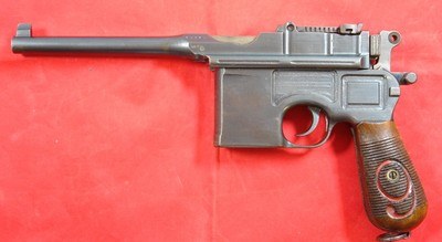 EXCEPTIONAL ALL ORIGINAL MATCHING IMPERIAL GERMAN WW1 MAUSER BROOMHANDLE C-96 C96 RED-9 9MM SEMI-AUTO PISTOL W/ MATCHING WOOD HOLSTER/STOCK AND LEATHE - Image 2 of 17