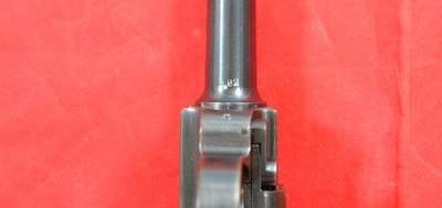 EXCEPTIONAL RARE WW2 GERMAN MAUSER BANNER CODE 42 1940 DATE P-08 9MM LUGER PISTOL WITH ORIGINAL 1939 DATE HOLSTER - Image 9 of 14