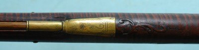 KEITH CASTEEL RAISED CARVED & SILVER INLAID FLINTLOCK LONGRIFLE DATED MAY 1971. - Image 11 of 14