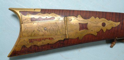 KEITH CASTEEL RAISED CARVED & SILVER INLAID FLINTLOCK LONGRIFLE DATED MAY 1971. - Image 6 of 14