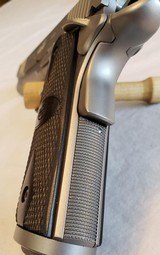 Kimber GOLD COMBAT STAINLESS II - 9 of 15